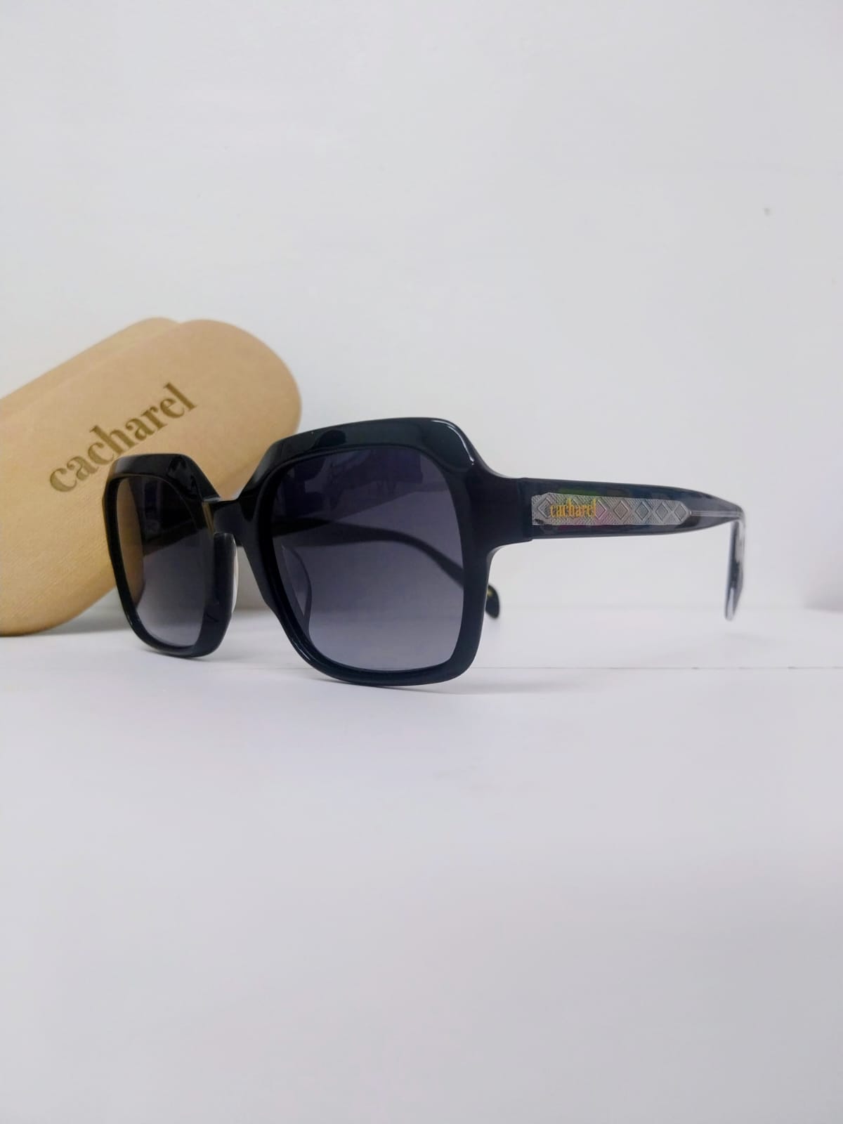 Gafas de sol CA052 C1 CACHAREL