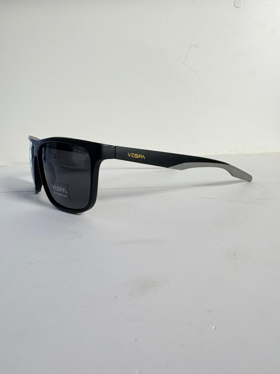 Lente de sol Polarizado Vespa DYVE 066 C1