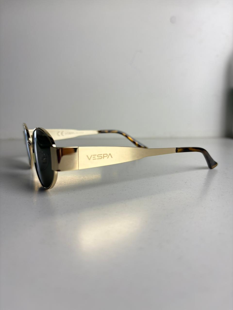 Lente de sol Vespa Polarizado DYVE086 C1